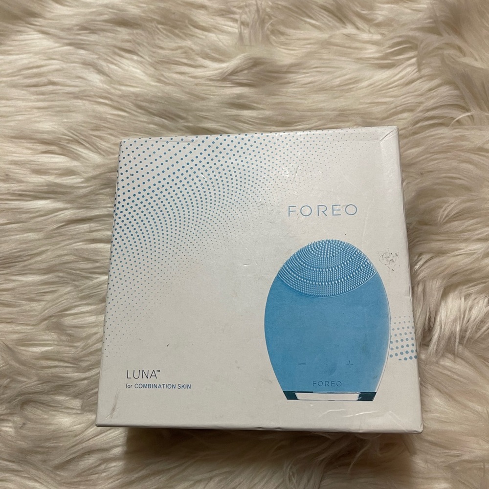 FOREO LUNA Face Exfoliator